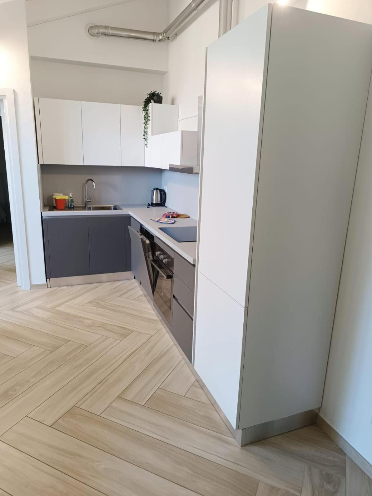 Residenza Martignoni Ex Antica Oasi Francescana バレーゼ エクステリア 写真